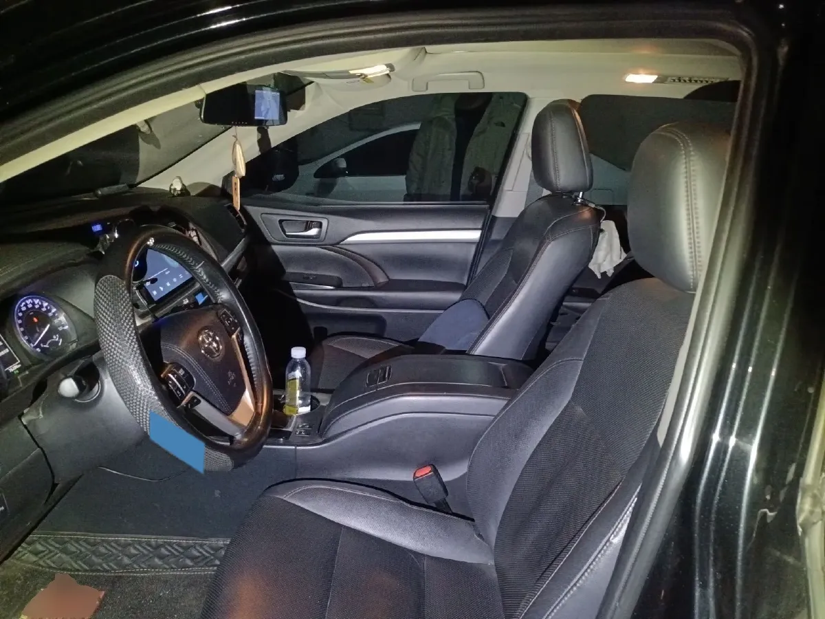 2018 Toyota Highlander 2.0T 220HP L4 6AT,autocango,china used car exporter,china ev exporter,chinese used car exporter,chinese used ev exporter