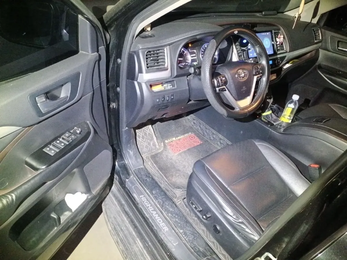 2018 Toyota Highlander 2.0T 220HP L4 6AT,autocango,china used car exporter,china ev exporter,chinese used car exporter,chinese used ev exporter