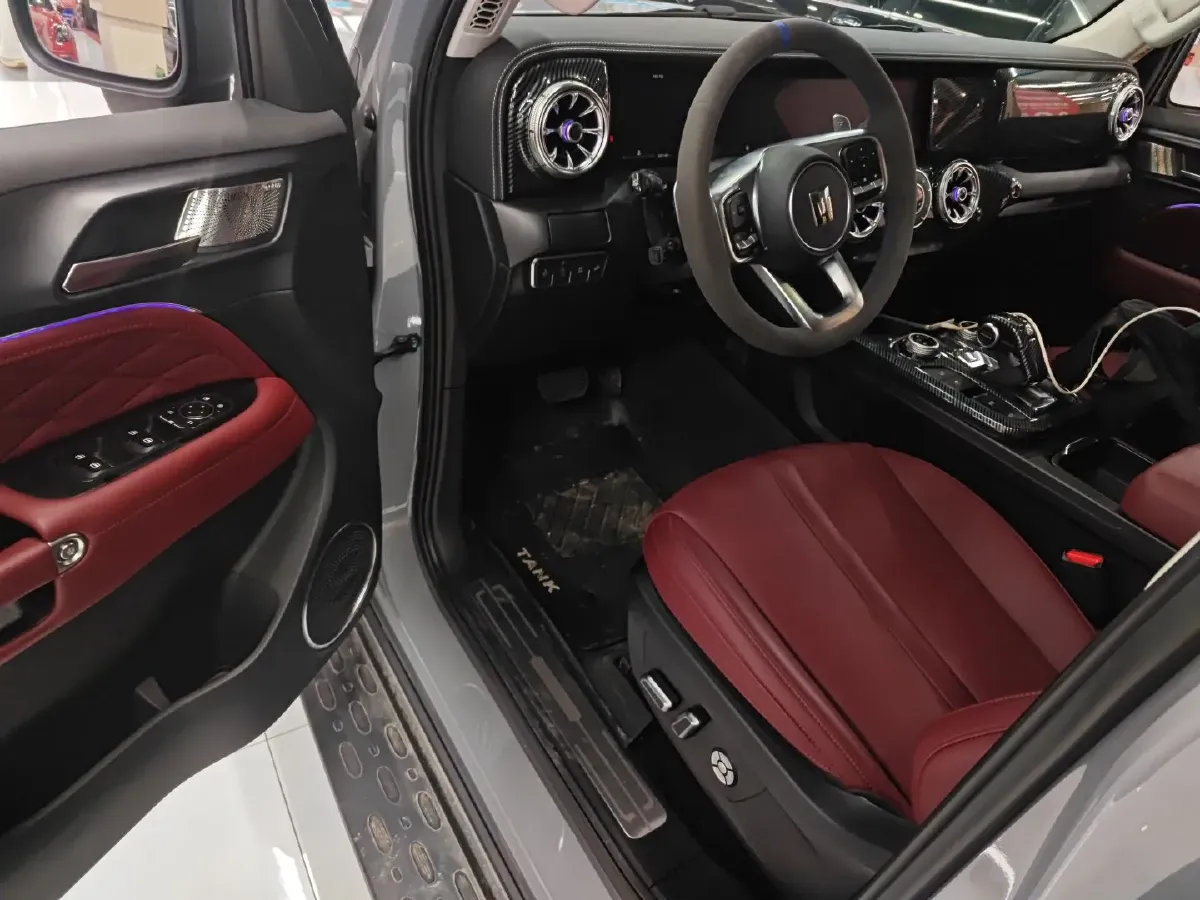 2024 Tank 300 2.0T 227HP L4 8AT,autocango,china used car exporter,china ev exporter,chinese used car exporter,chinese used ev exporter