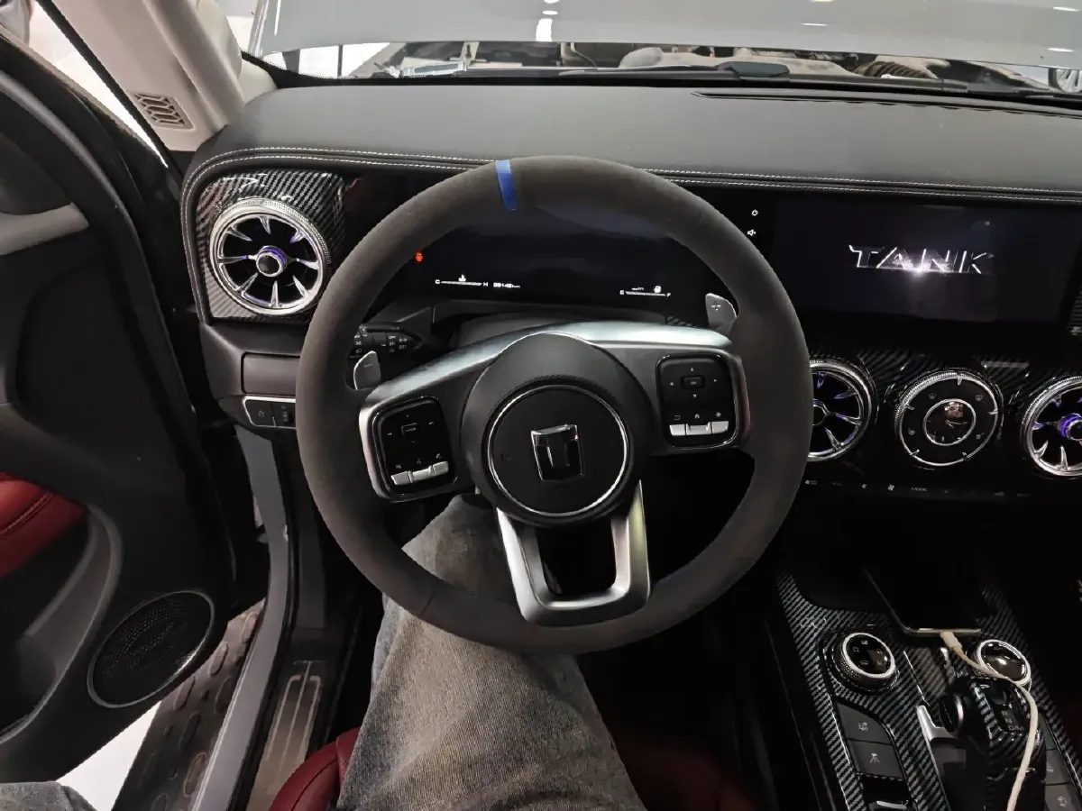 2024 Tank 300 2.0T 227HP L4 8AT,autocango,china used car exporter,china ev exporter,chinese used car exporter,chinese used ev exporter