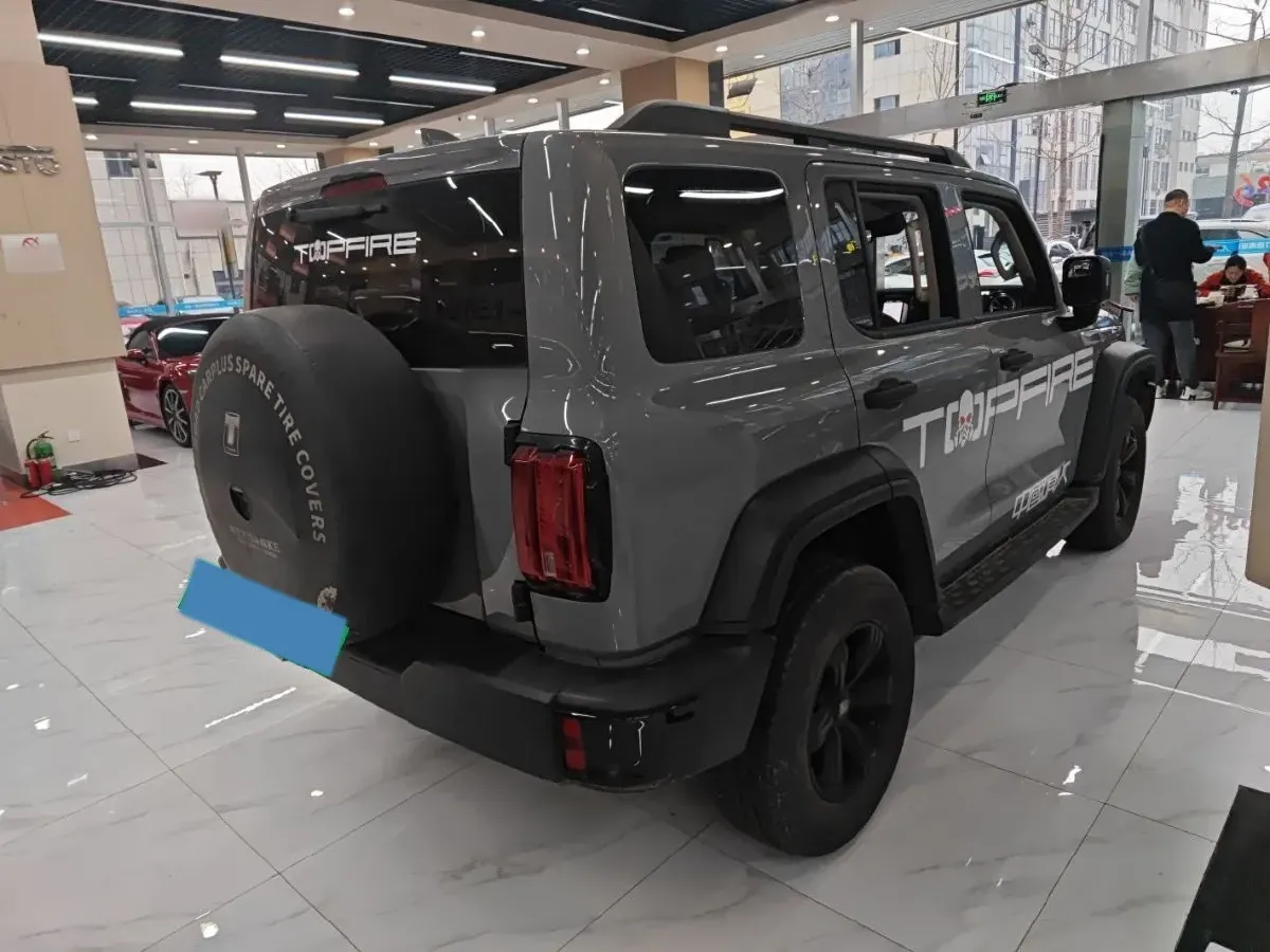 2024 Tank 300 2.0T 227HP L4 8AT,autocango,china used car exporter,china ev exporter,chinese used car exporter,chinese used ev exporter