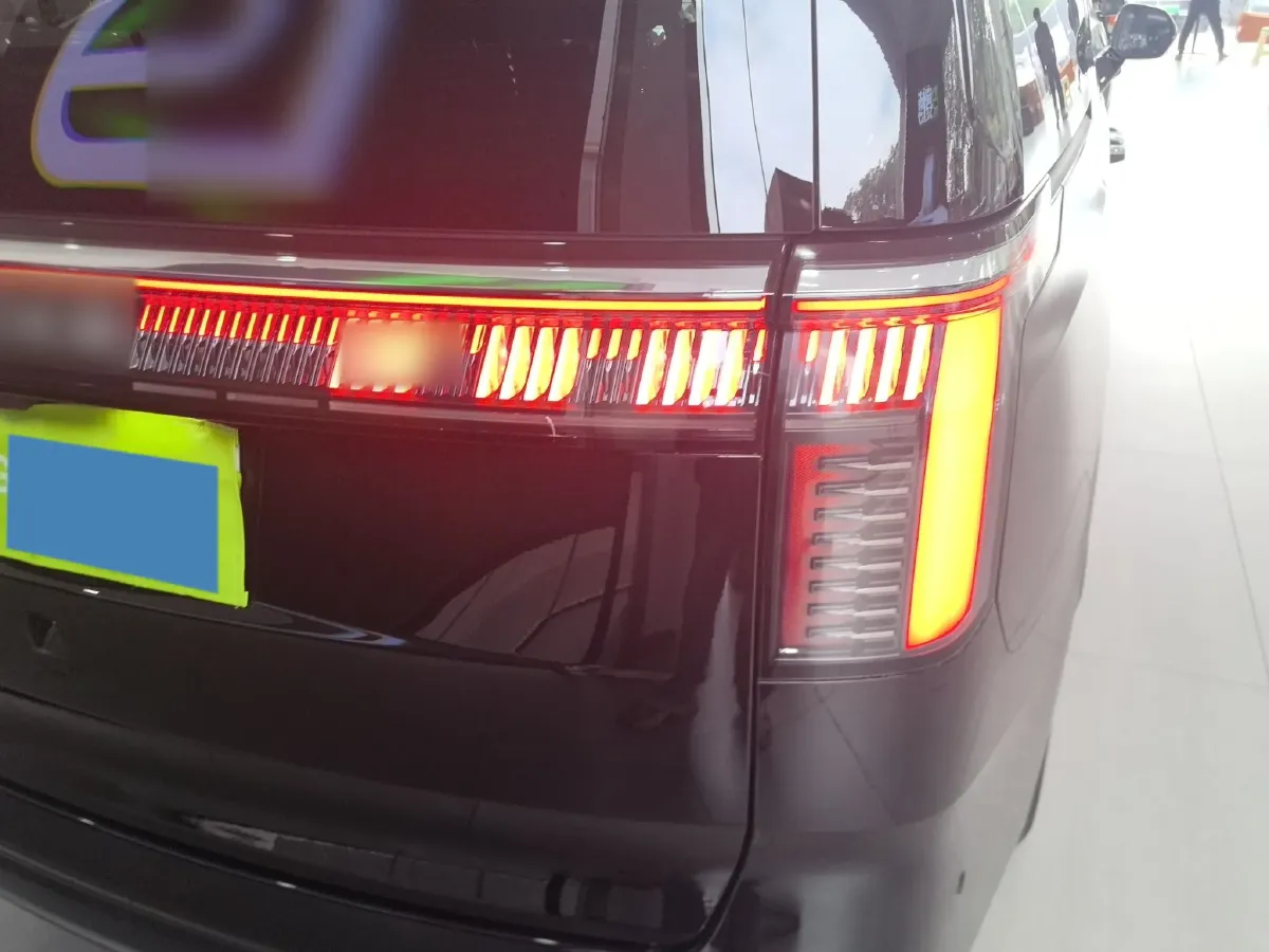 2022 Zeekr 009 BEV 116KWH,autocango,china used car exporter,china ev exporter,chinese used car exporter,chinese used ev exporter