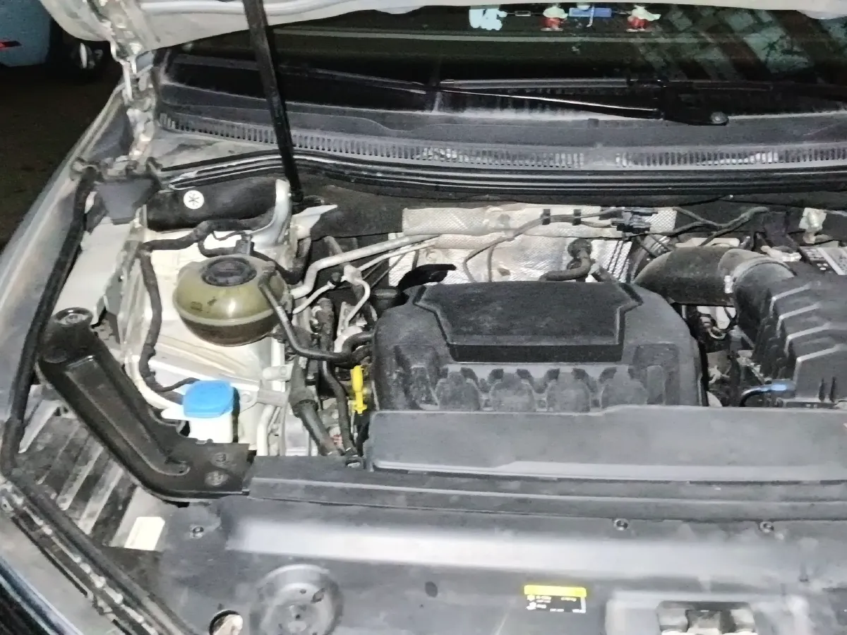 2020 Volkswagen Viloran 2.0T 220HP L4 7DCT,autocango,china used car exporter,china ev exporter,chinese used car exporter,chinese used ev exporter