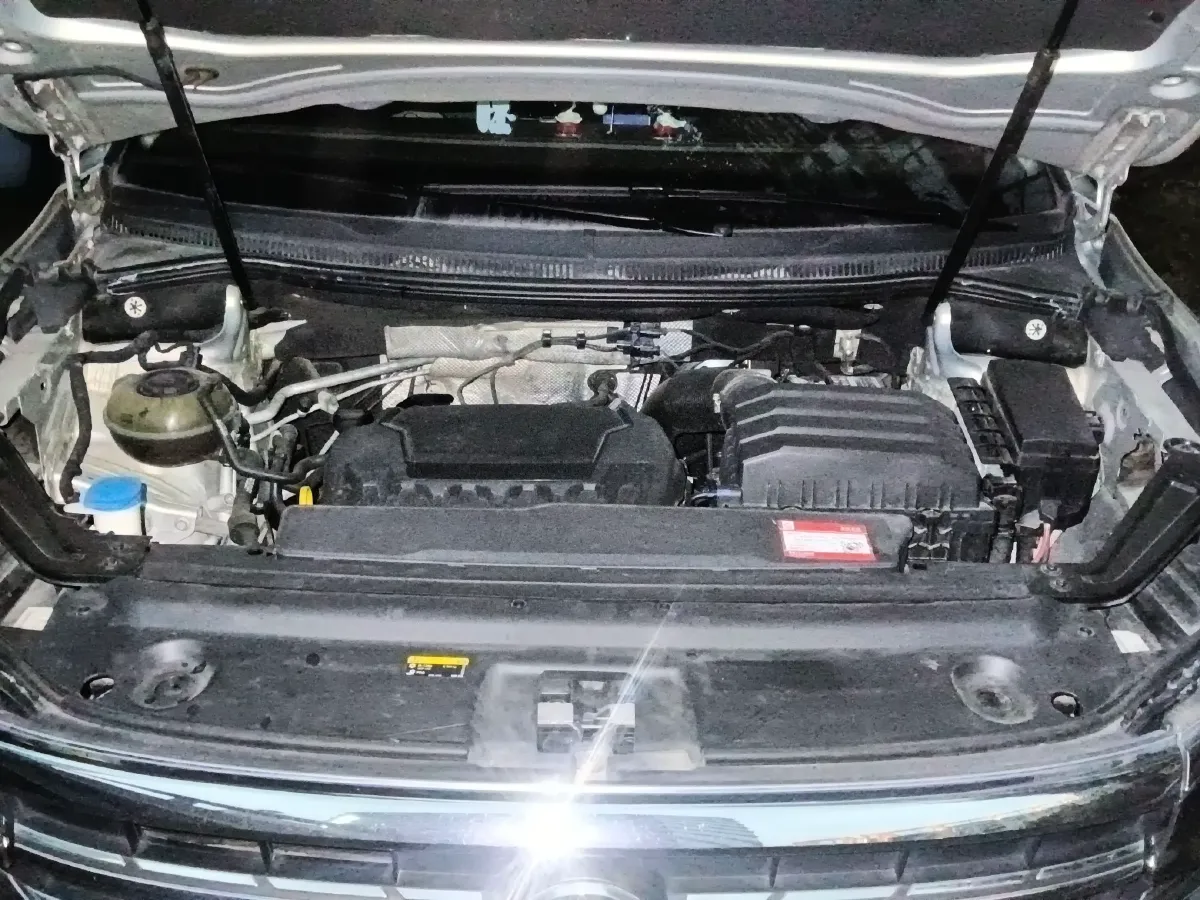 2020 Volkswagen Viloran 2.0T 220HP L4 7DCT,autocango,china used car exporter,china ev exporter,chinese used car exporter,chinese used ev exporter