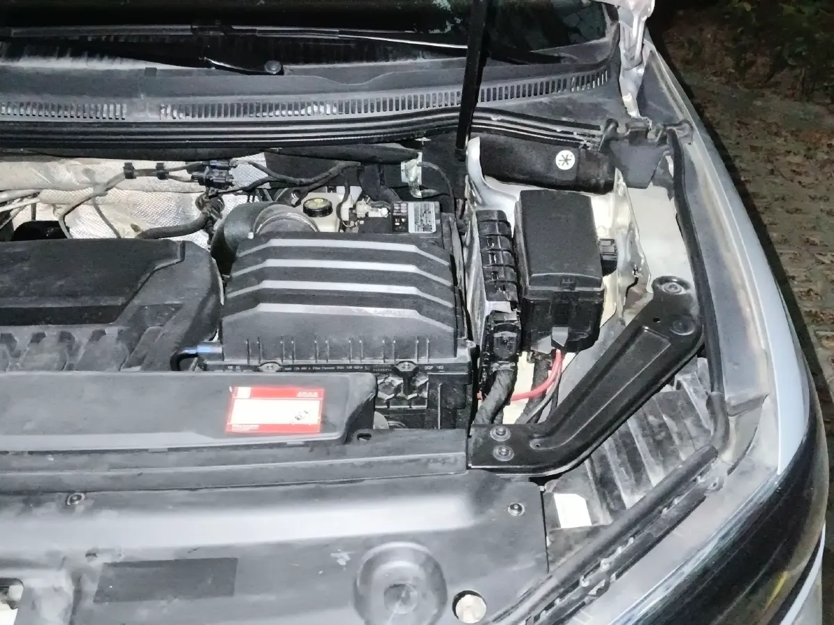 2020 Volkswagen Viloran 2.0T 220HP L4 7DCT,autocango,china used car exporter,china ev exporter,chinese used car exporter,chinese used ev exporter