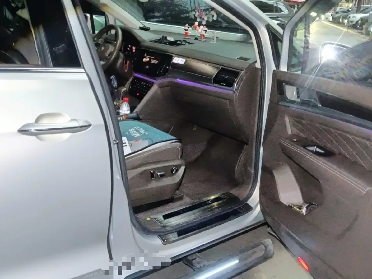 2020 Volkswagen Viloran 2.0T 220HP L4 7DCT,autocango,china used car exporter,china ev exporter,chinese used car exporter,chinese used ev exporter