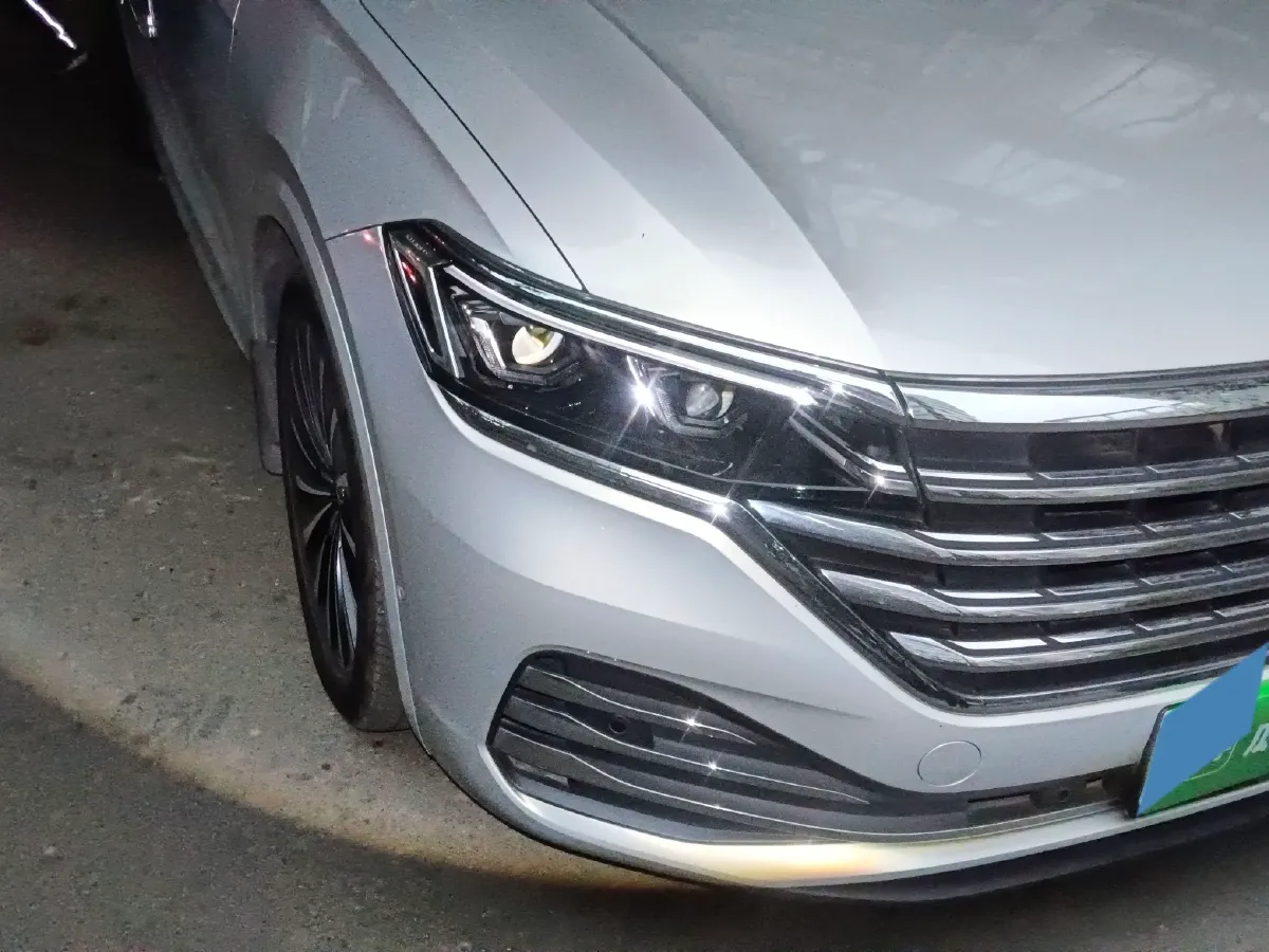 2020 Volkswagen Viloran 2.0T 220HP L4 7DCT,autocango,china used car exporter,china ev exporter,chinese used car exporter,chinese used ev exporter