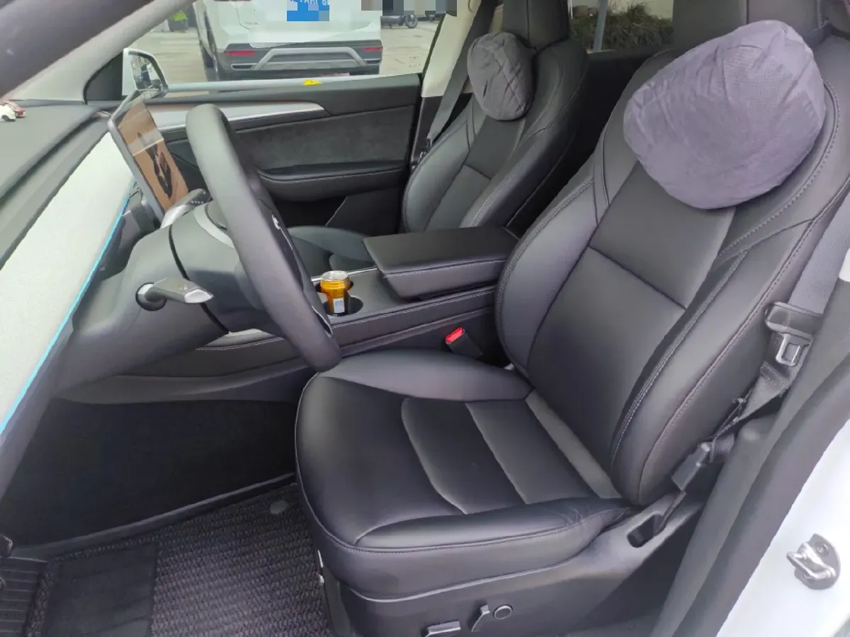 2024 Tesla Model Y BEV 60KWH,autocango,china used car exporter,china ev exporter,chinese used car exporter,chinese used ev exporter