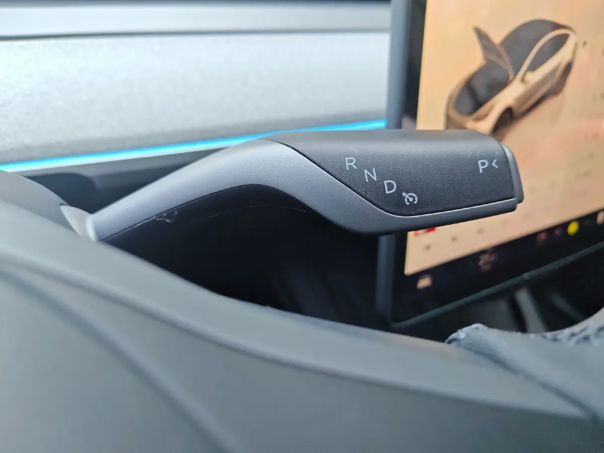 2024 Tesla Model Y BEV 60KWH,autocango,china used car exporter,china ev exporter,chinese used car exporter,chinese used ev exporter