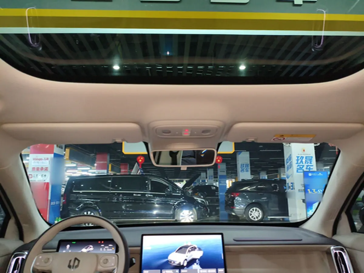 2025 Leapmotor B10 BEV 56.2KWH,autocango,china used car exporter,china ev exporter,chinese used car exporter,chinese used ev exporter