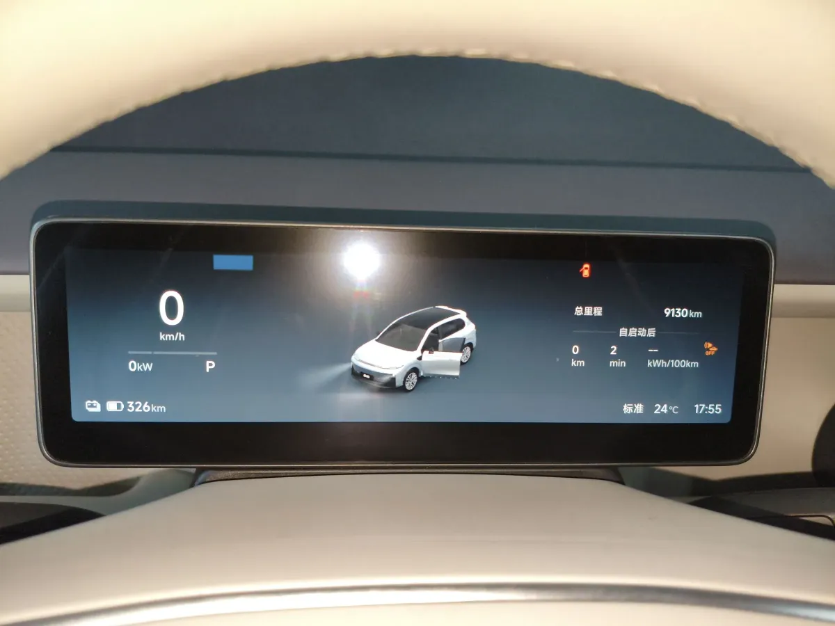 2025 Leapmotor B10 BEV 56.2KWH,autocango,china used car exporter,china ev exporter,chinese used car exporter,chinese used ev exporter