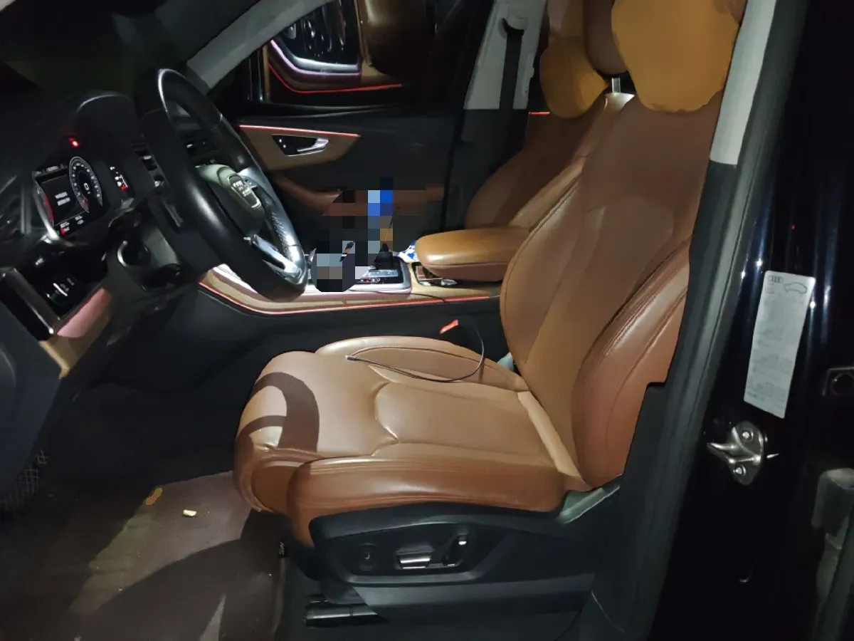 2021 Audi Q7 3.0T 340HP V6 8AT,autocango,china used car exporter,china ev exporter,chinese used car exporter,chinese used ev exporter