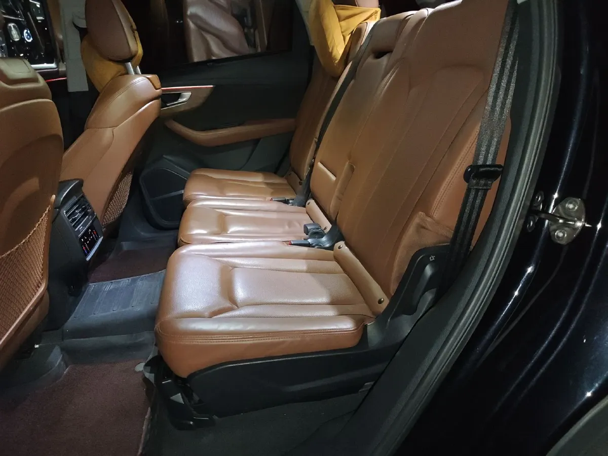 2021 Audi Q7 3.0T 340HP V6 8AT,autocango,china used car exporter,china ev exporter,chinese used car exporter,chinese used ev exporter