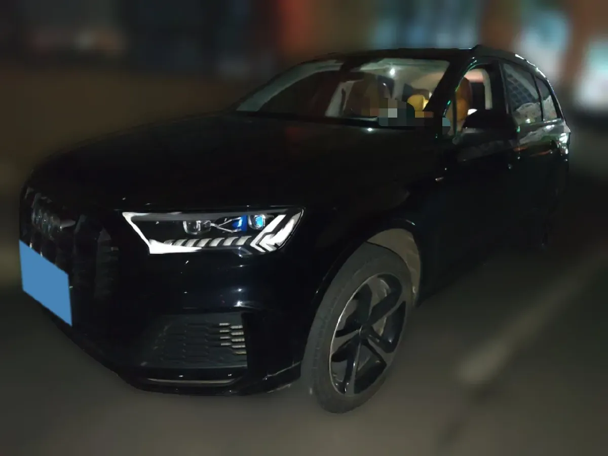 2021 Audi Q7 3.0T 340HP V6 8AT,autocango,china used car exporter,china ev exporter,chinese used car exporter,chinese used ev exporter