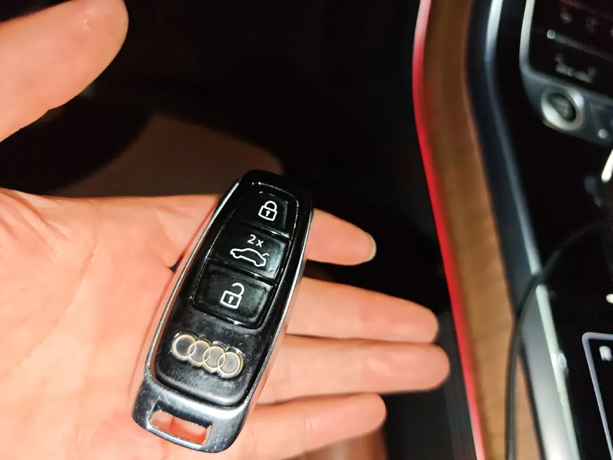 2021 Audi Q7 3.0T 340HP V6 8AT,autocango,china used car exporter,china ev exporter,chinese used car exporter,chinese used ev exporter