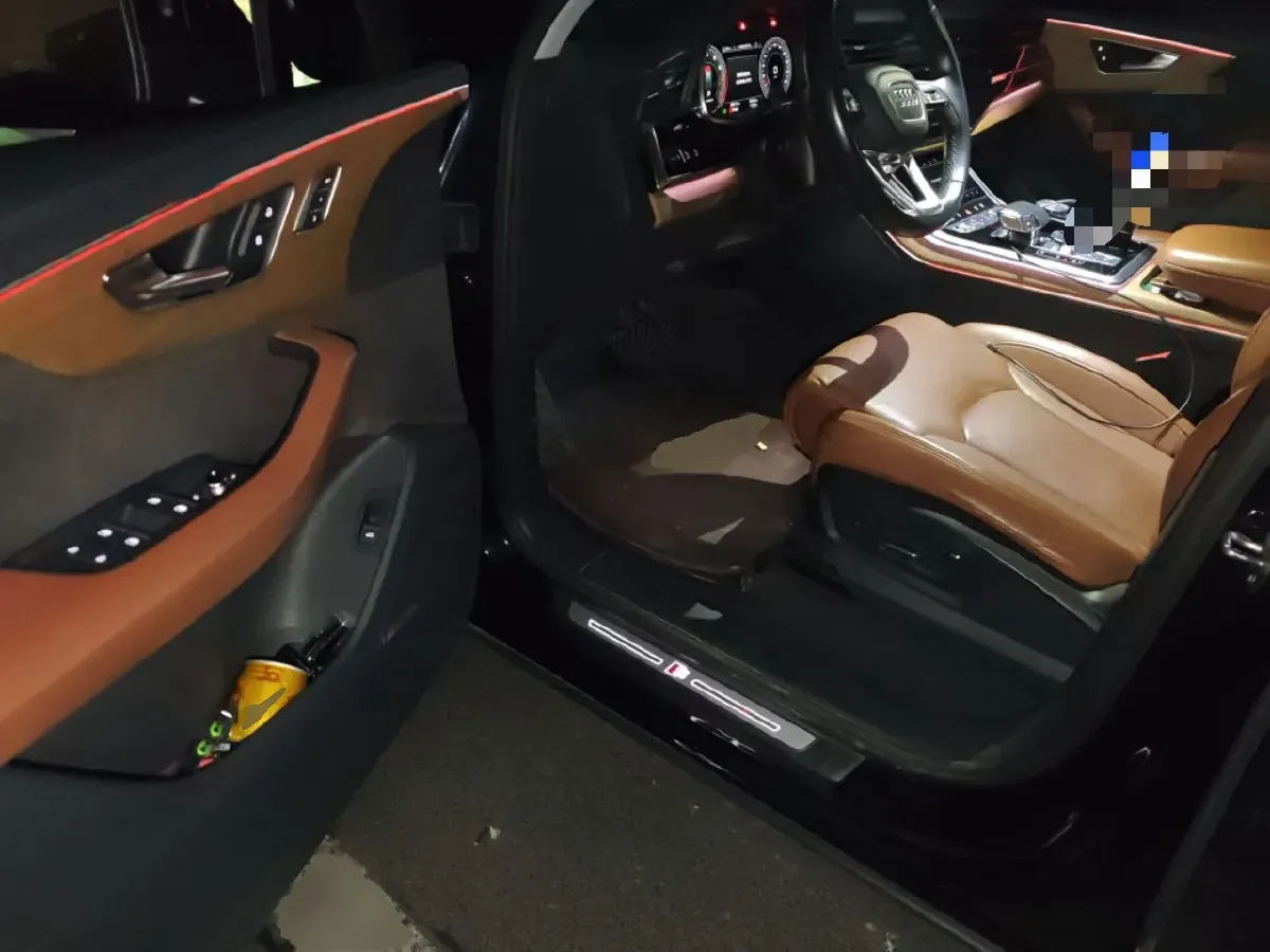 2021 Audi Q7 3.0T 340HP V6 8AT,autocango,china used car exporter,china ev exporter,chinese used car exporter,chinese used ev exporter