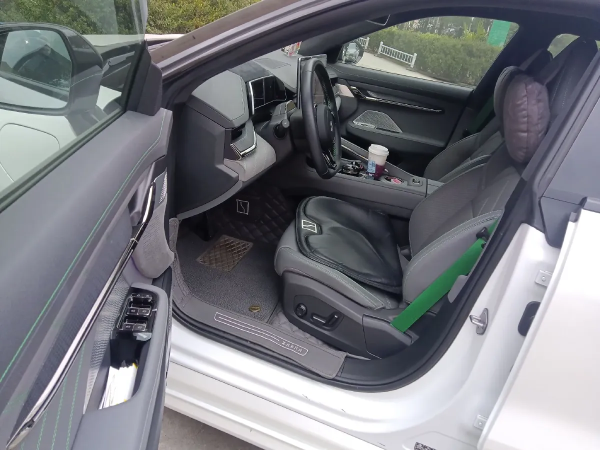 2023 Zeekr 001 BEV 86KWH,autocango,china used car exporter,china ev exporter,chinese used car exporter,chinese used ev exporter