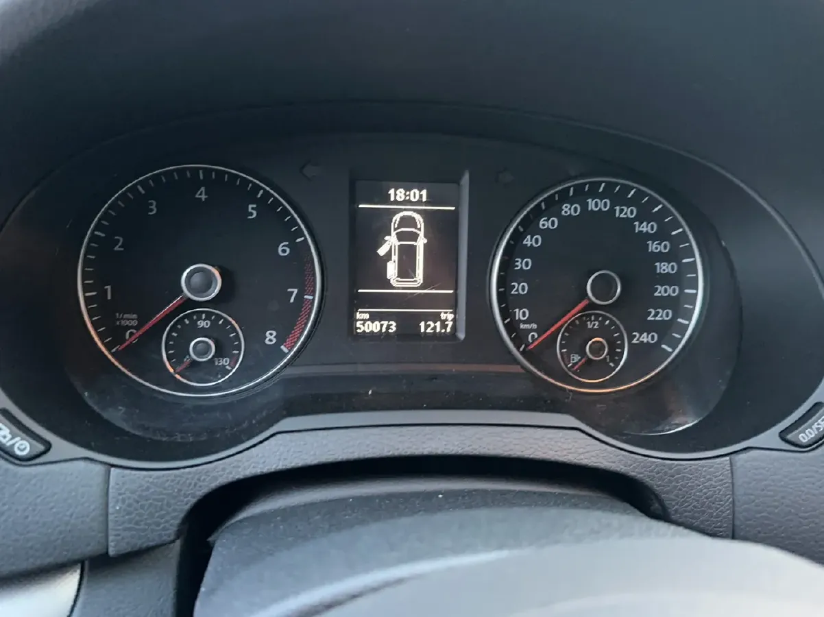 2013 Volkswagen Sharan 1.8T 160HP L4 6DCT,autocango,china used car exporter,china ev exporter,chinese used car exporter,chinese used ev exporter