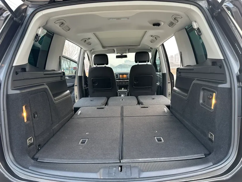 2013 Volkswagen Sharan 1.8T 160HP L4 6DCT,autocango,china used car exporter,china ev exporter,chinese used car exporter,chinese used ev exporter