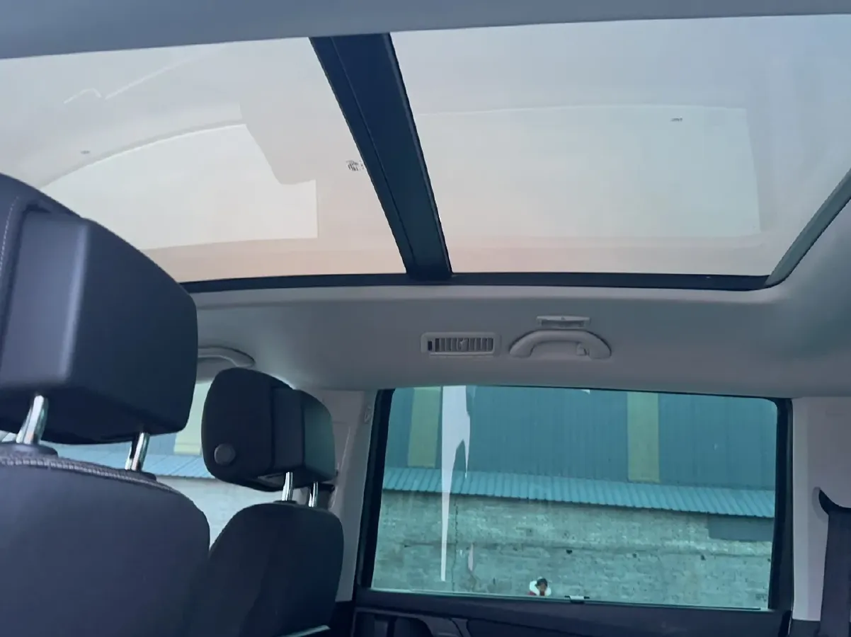 2013 Volkswagen Sharan 1.8T 160HP L4 6DCT,autocango,china used car exporter,china ev exporter,chinese used car exporter,chinese used ev exporter