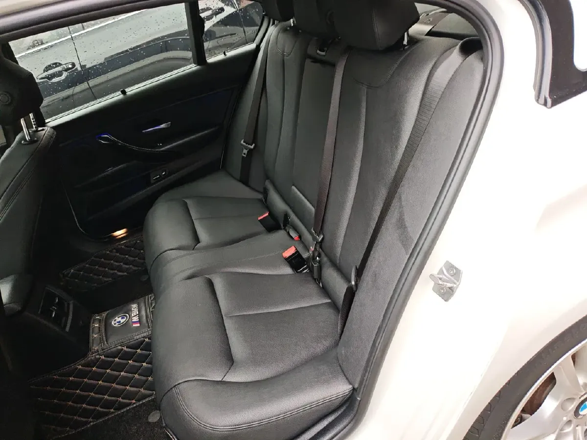 2018 BMW 3 Series 2.0T 184HP L4 8AT,autocango,china used car exporter,china ev exporter,chinese used car exporter,chinese used ev exporter