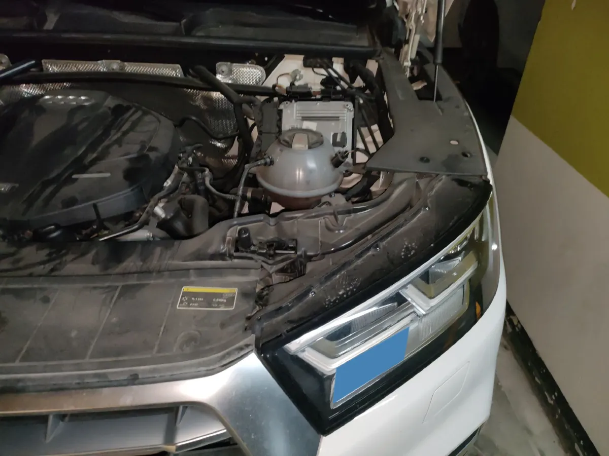 2018 Audi Q5L 2.0T 190HP L4 7DCT,autocango,china used car exporter,china ev exporter,chinese used car exporter,chinese used ev exporter