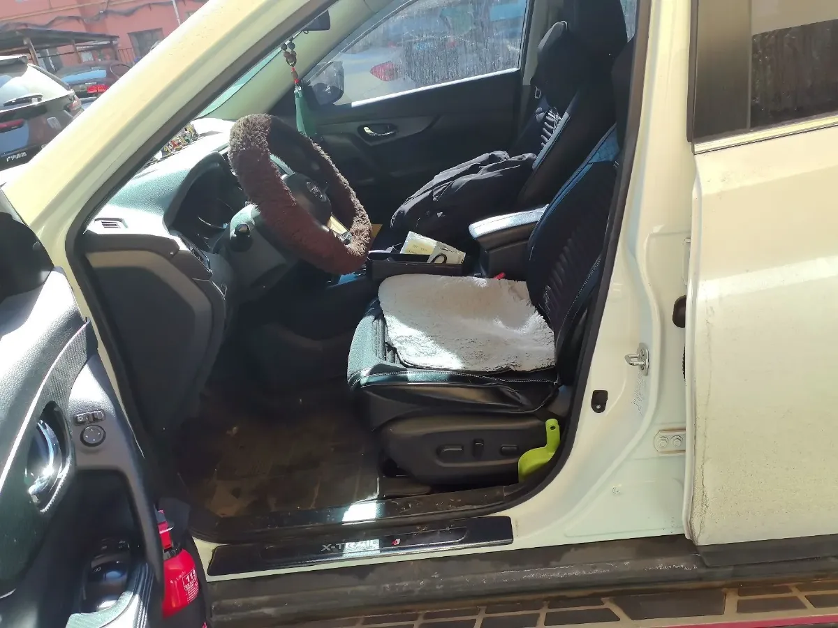 2019 Nissan X-Trail 2.0L 154HP L4 CVT,autocango,china used car exporter,china ev exporter,chinese used car exporter,chinese used ev exporter