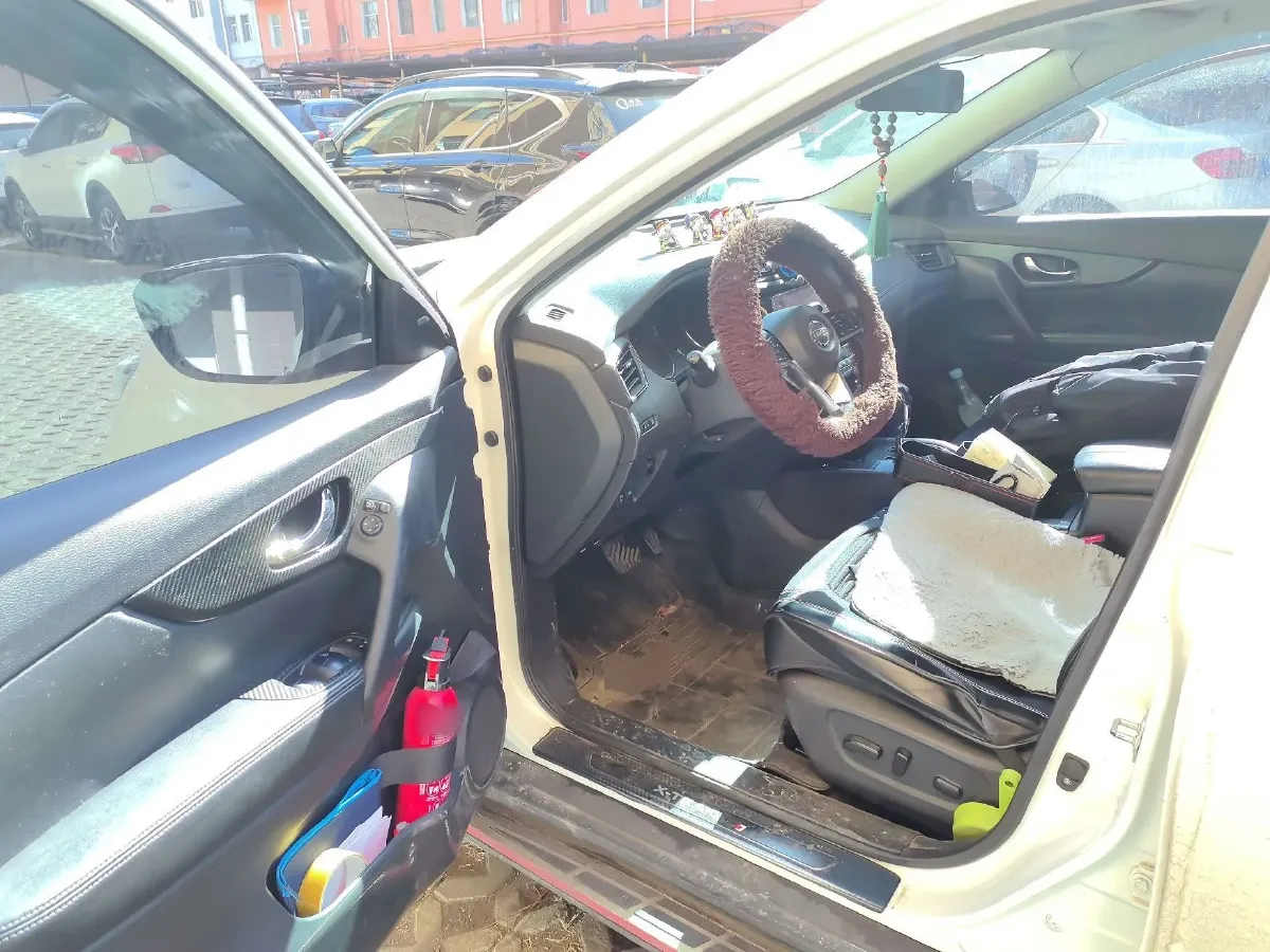 2019 Nissan X-Trail 2.0L 154HP L4 CVT,autocango,china used car exporter,china ev exporter,chinese used car exporter,chinese used ev exporter