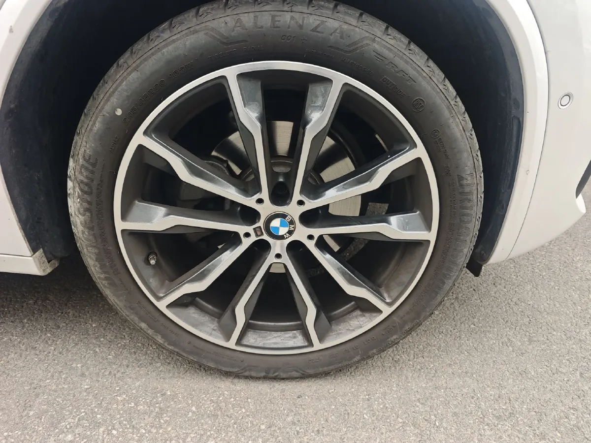 2023 BMW X3 2.0T 245HP L4 8AT,autocango,china used car exporter,china ev exporter,chinese used car exporter,chinese used ev exporter