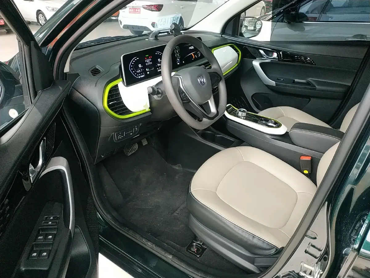 2022 ChangAn BenBen E-Star BEV 32.2KWH,autocango,china used car exporter,china ev exporter,chinese used car exporter,chinese used ev exporter