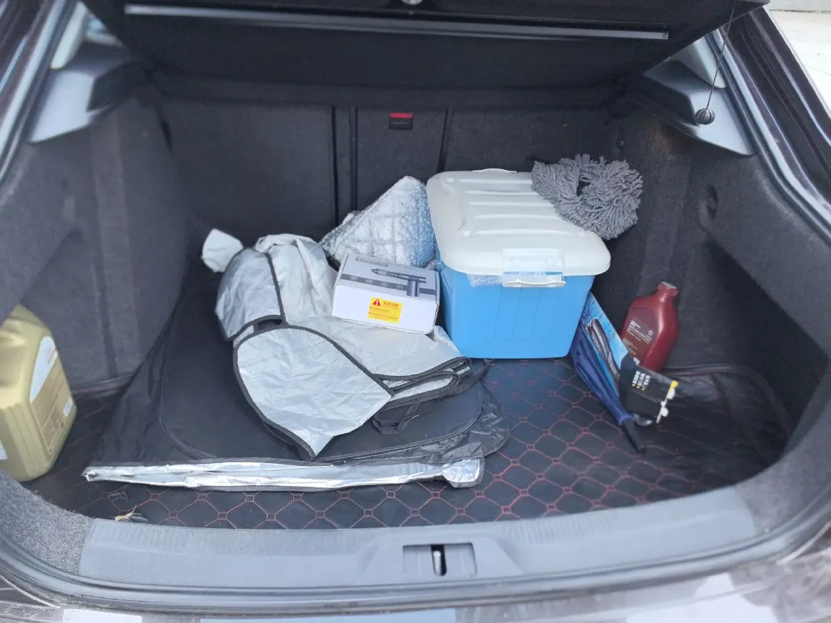 2013 Skoda Superb 1.4T 131HP L4 7DCT,autocango,china used car exporter,china ev exporter,chinese used car exporter,chinese used ev exporter