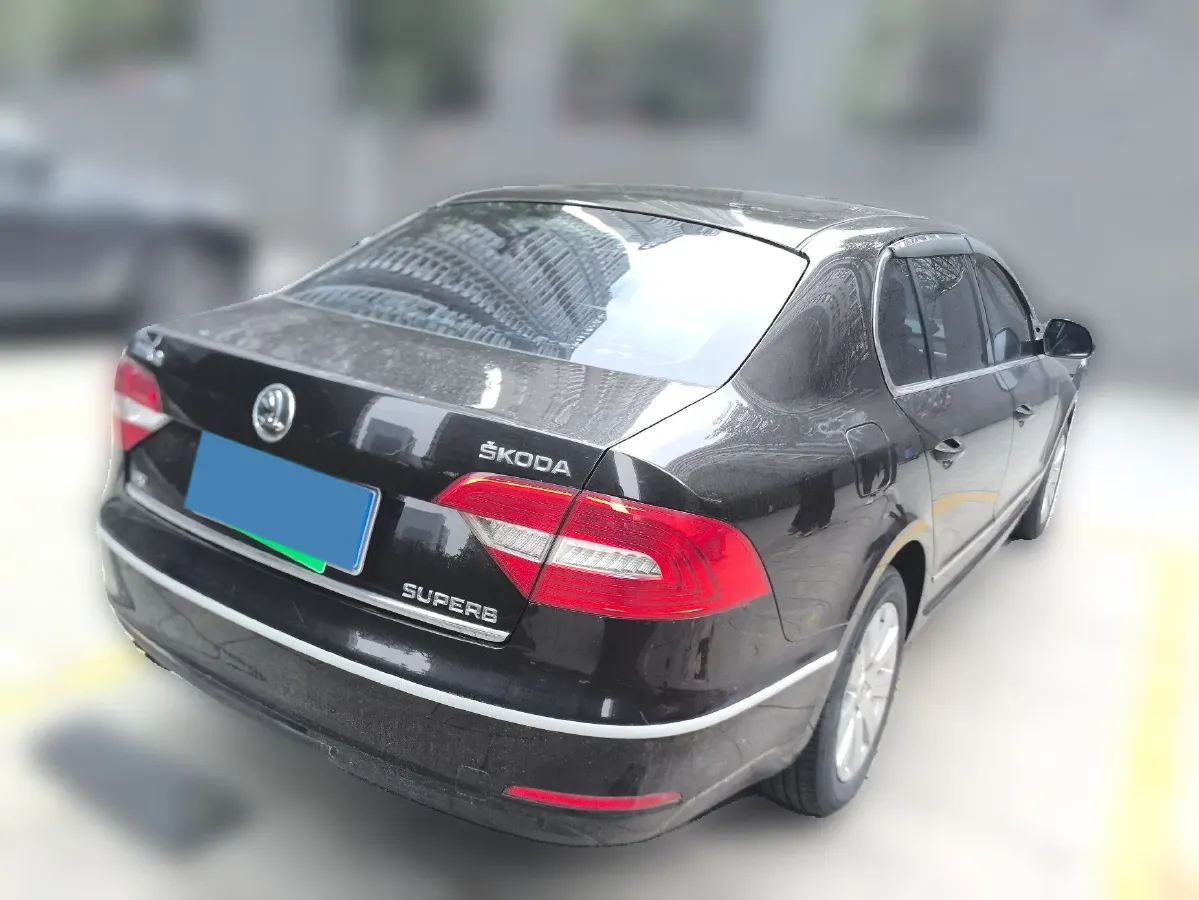 2013 Skoda Superb 1.4T 131HP L4 7DCT,autocango,china used car exporter,china ev exporter,chinese used car exporter,chinese used ev exporter