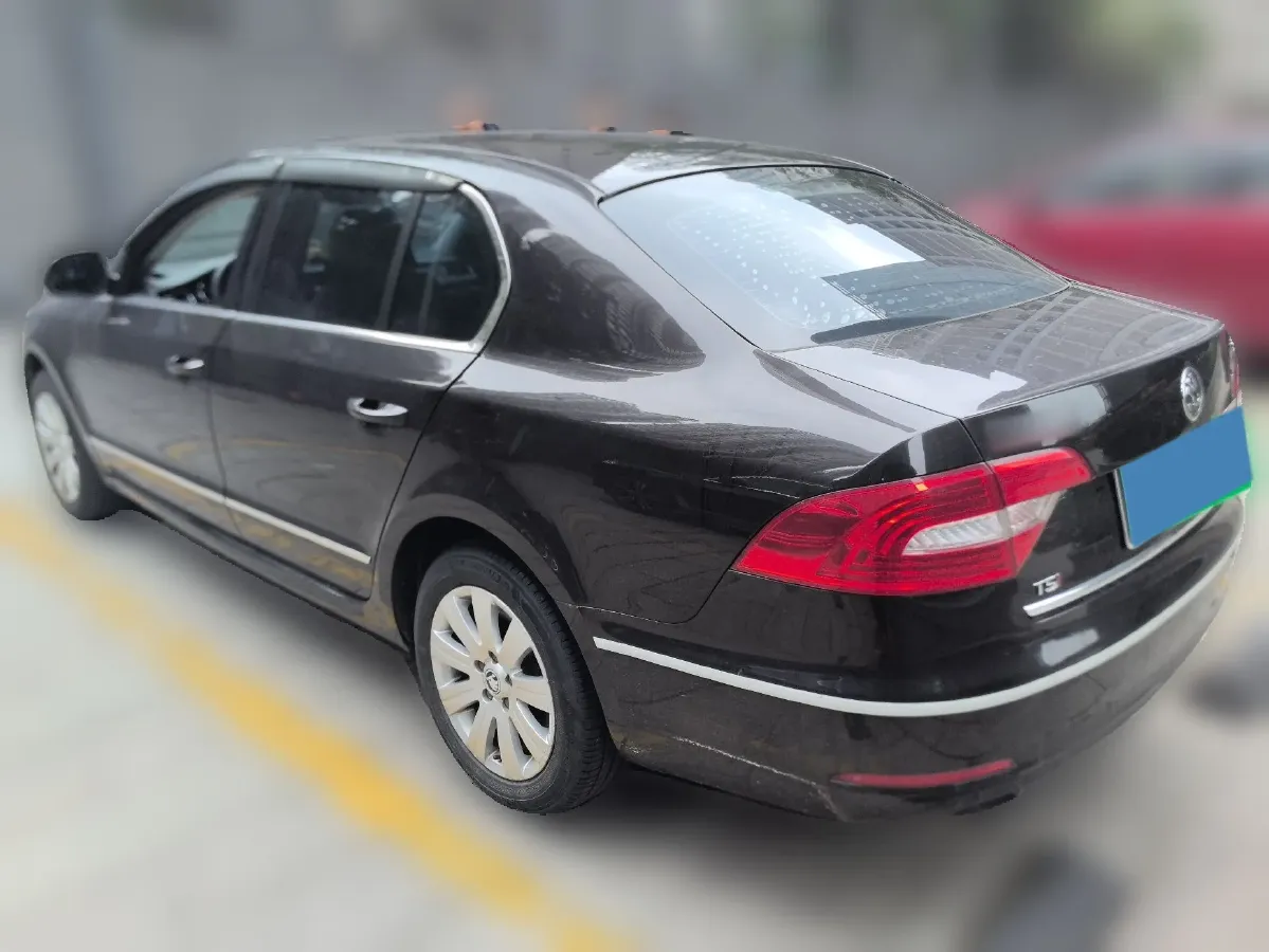 2013 Skoda Superb 1.4T 131HP L4 7DCT,autocango,china used car exporter,china ev exporter,chinese used car exporter,chinese used ev exporter