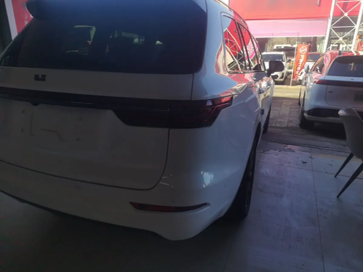 2021 Li ONE Range Extended 131HP REEV 40.5KWH,autocango,china used car exporter,china ev exporter,chinese used car exporter,chinese used ev exporter