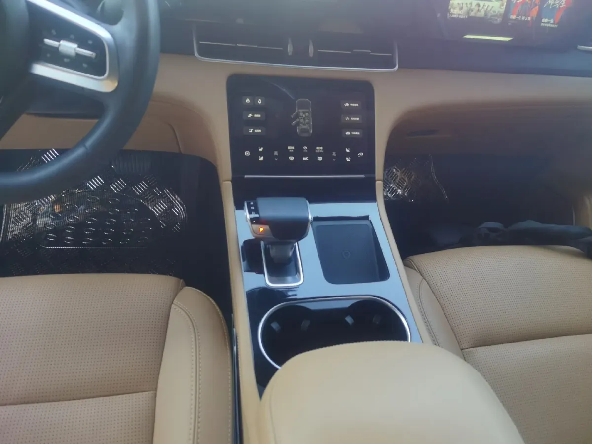 2021 Li ONE Range Extended 131HP REEV 40.5KWH,autocango,china used car exporter,china ev exporter,chinese used car exporter,chinese used ev exporter