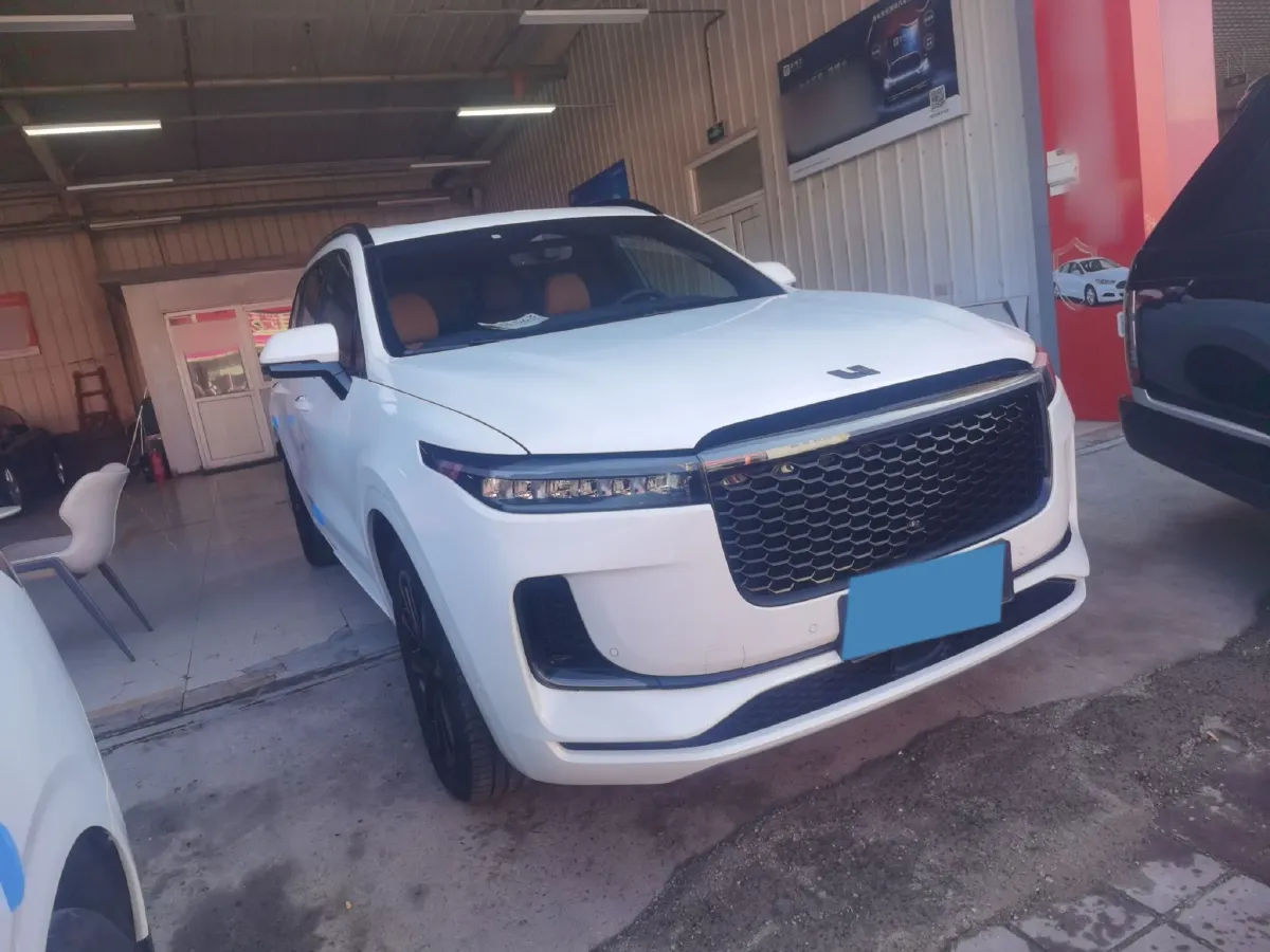 2021 Li ONE Range Extended 131HP REEV 40.5KWH,autocango,china used car exporter,china ev exporter,chinese used car exporter,chinese used ev exporter