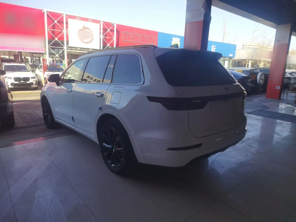 2021 Li ONE Range Extended 131HP REEV 40.5KWH,autocango,china used car exporter,china ev exporter,chinese used car exporter,chinese used ev exporter