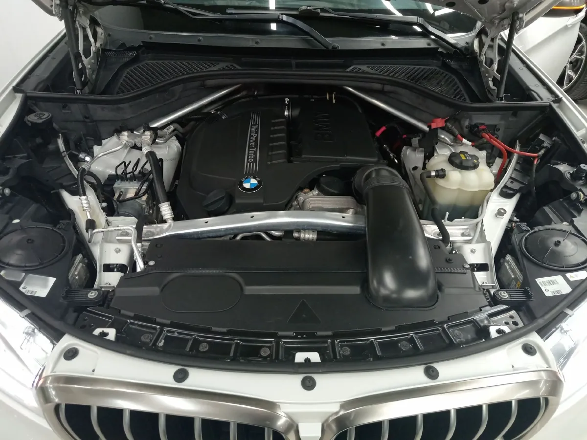 2017 BMW X6 3.0T 306HP L6 8AT,autocango,china used car exporter,china ev exporter,chinese used car exporter,chinese used ev exporter