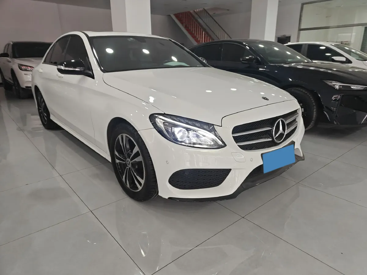 2017 Mercedes-Benz C Class 2.0T 184HP L4 7AT,autocango,china used car exporter,china ev exporter,chinese used car exporter,chinese used ev exporter