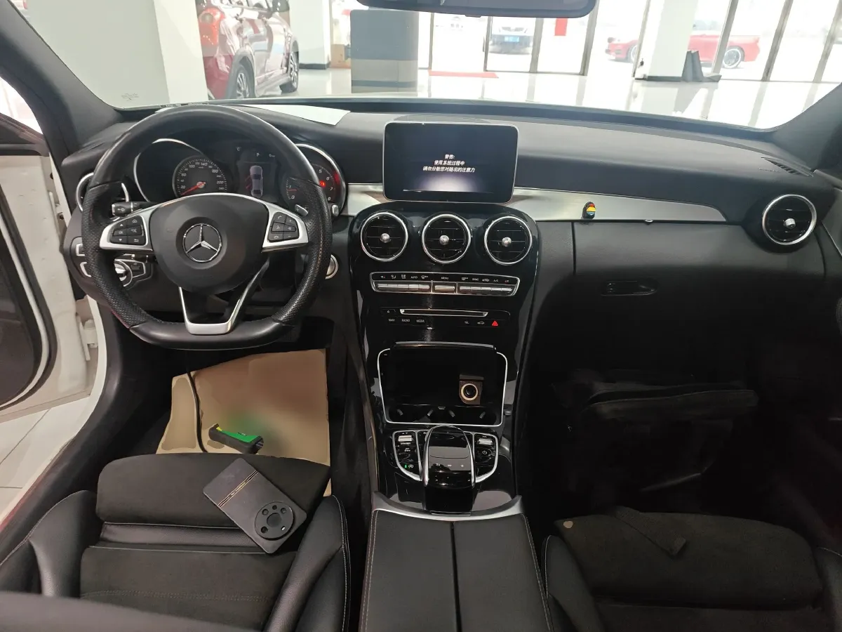 2017 Mercedes-Benz C Class 2.0T 184HP L4 7AT,autocango,china used car exporter,china ev exporter,chinese used car exporter,chinese used ev exporter