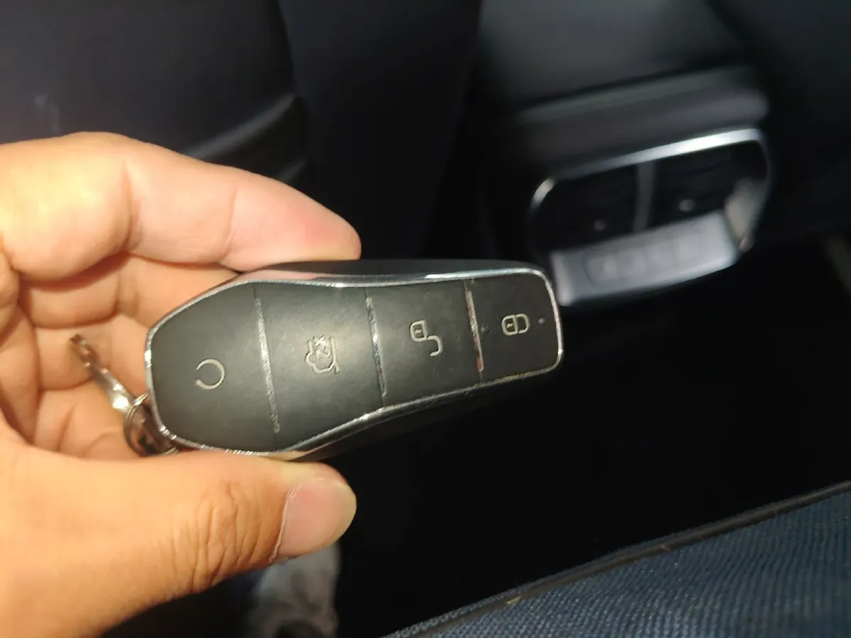 2025 BYD QinL BEV,autocango,china used car exporter,china ev exporter,chinese used car exporter,chinese used ev exporter