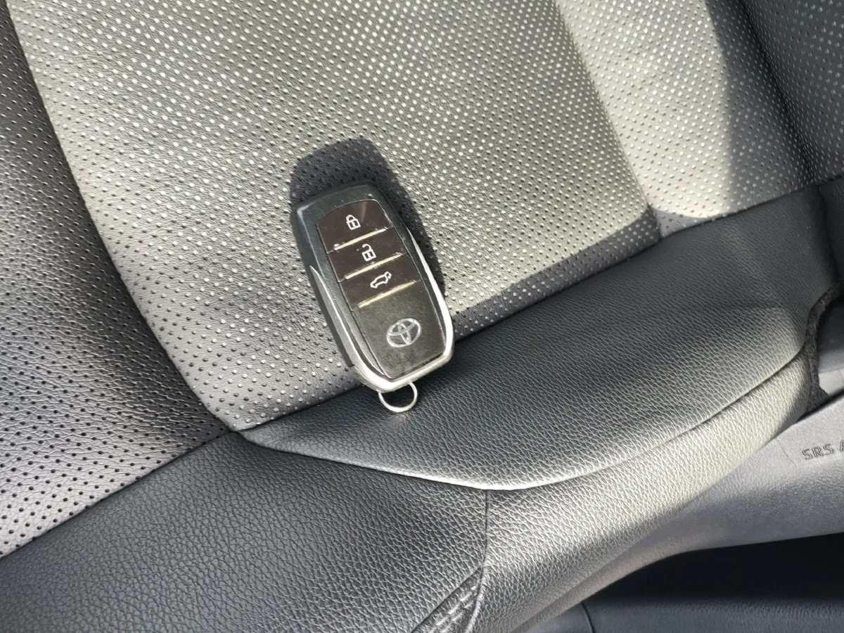 2023 Toyota Venza 2.0L 171HP L4 CVT,autocango,china used car exporter,china ev exporter,chinese used car exporter,chinese used ev exporter