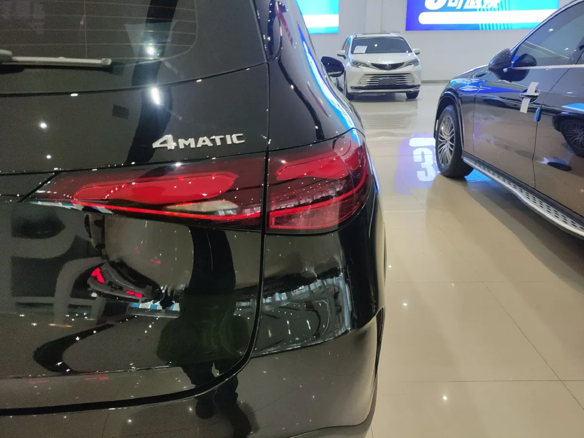 2024 Mercedes-Benz GLC Class 2.0T 258HP L4 9AT,autocango,china used car exporter,china ev exporter,chinese used car exporter,chinese used ev exporter