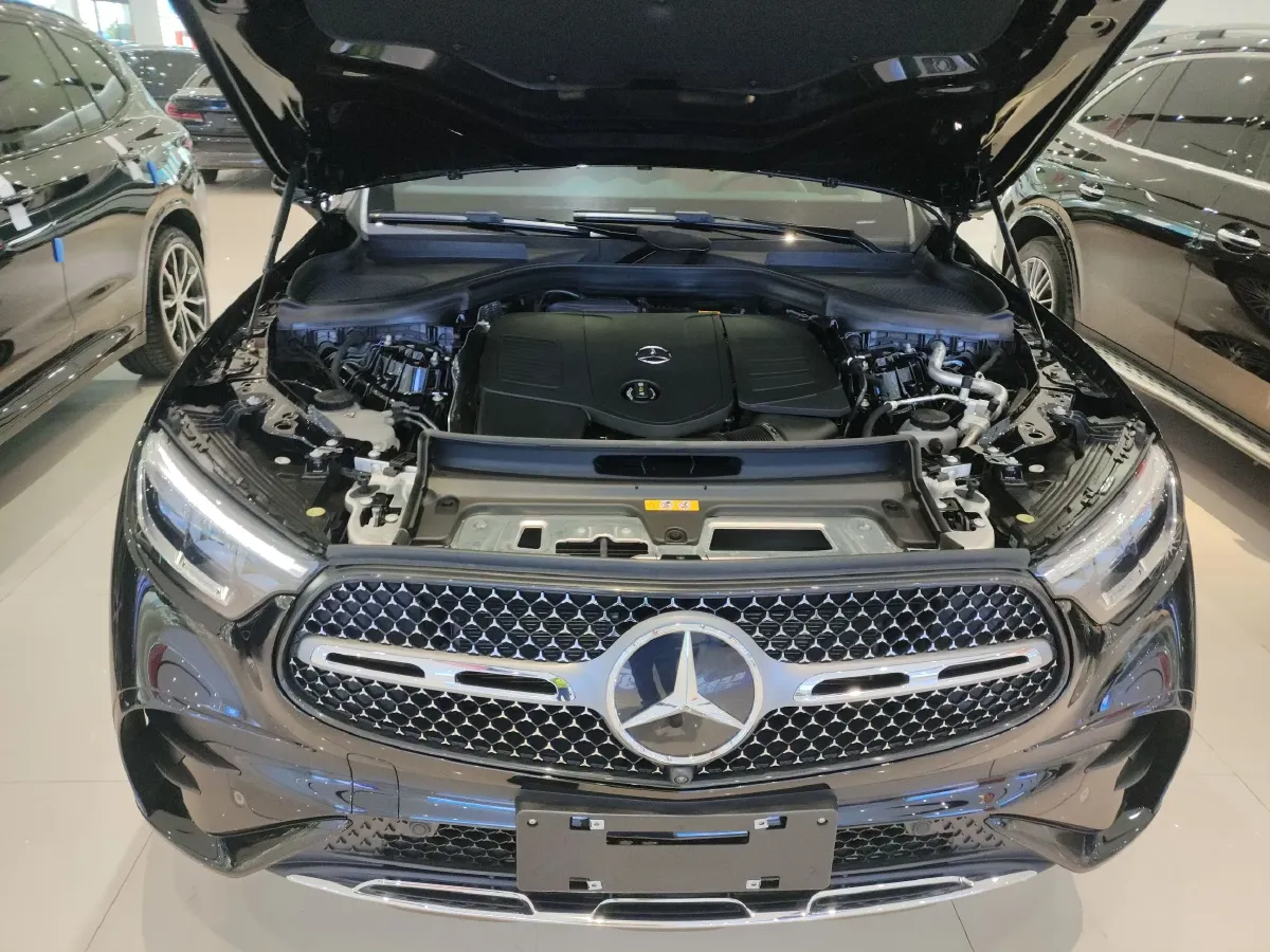 2024 Mercedes-Benz GLC Class 2.0T 258HP L4 9AT,autocango,china used car exporter,china ev exporter,chinese used car exporter,chinese used ev exporter