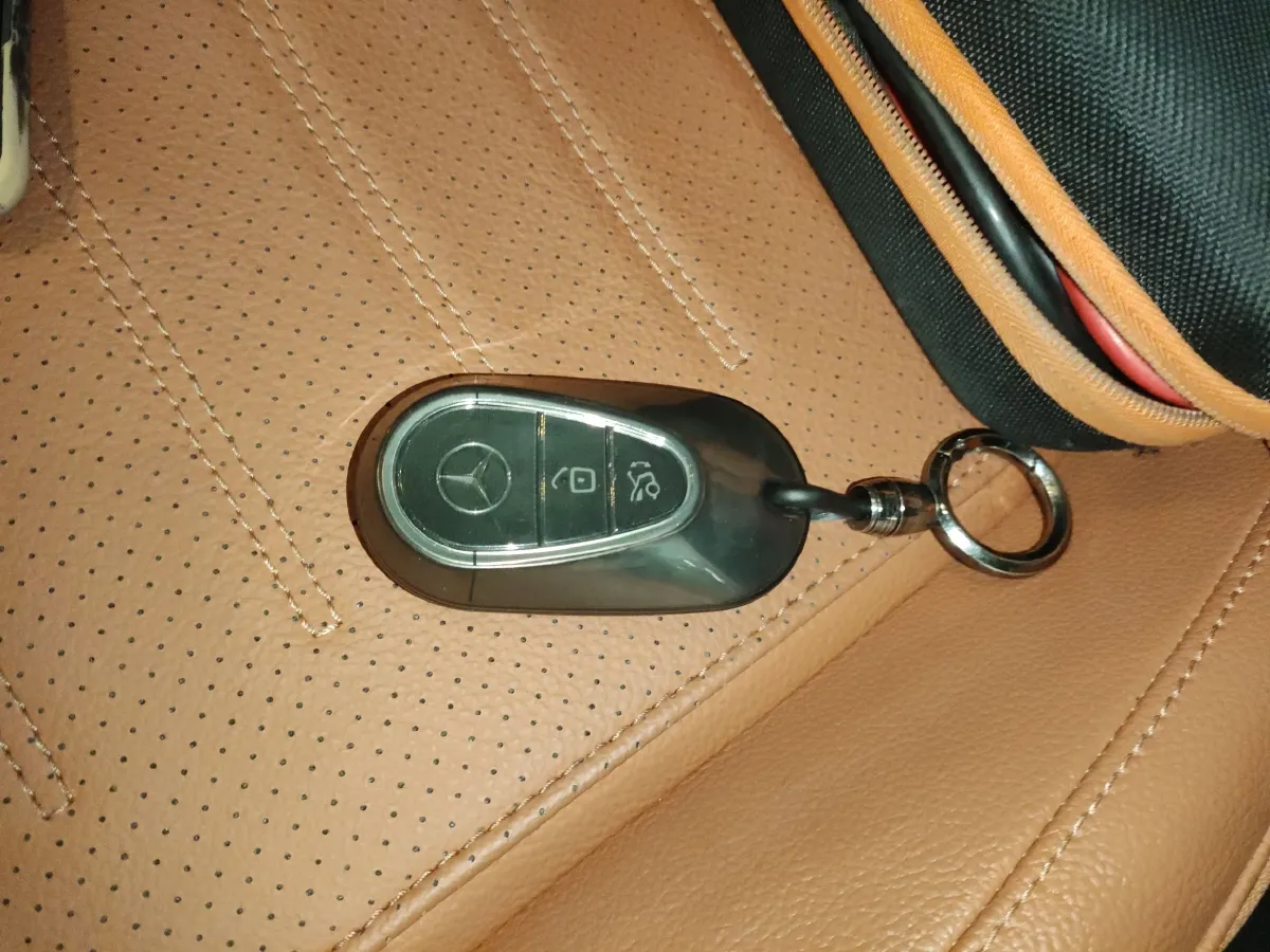 2024 Mercedes-Benz GLC Class 2.0T 258HP L4 9AT,autocango,china used car exporter,china ev exporter,chinese used car exporter,chinese used ev exporter