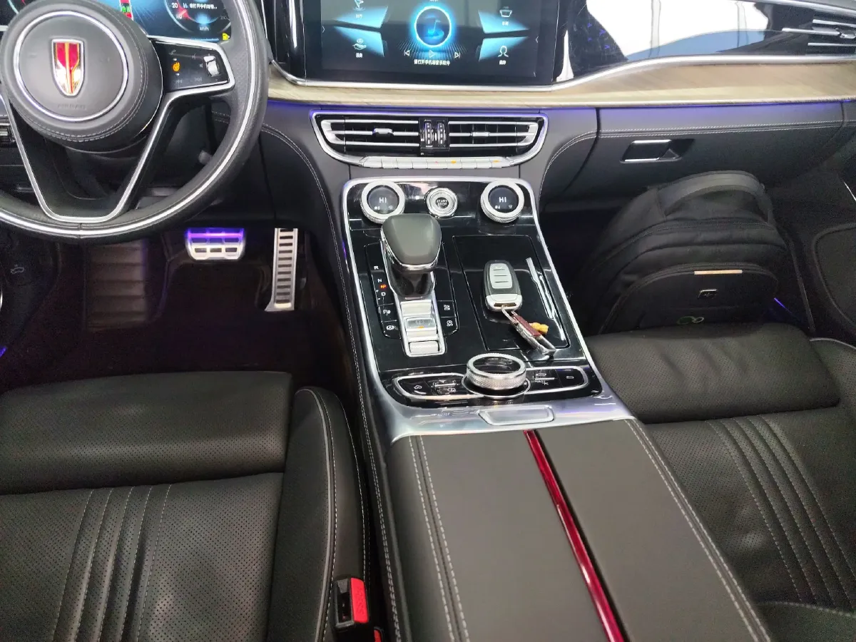 2020 HongQi H9 2.0T 252HP L4 7DCT,autocango,china used car exporter,china ev exporter,chinese used car exporter,chinese used ev exporter