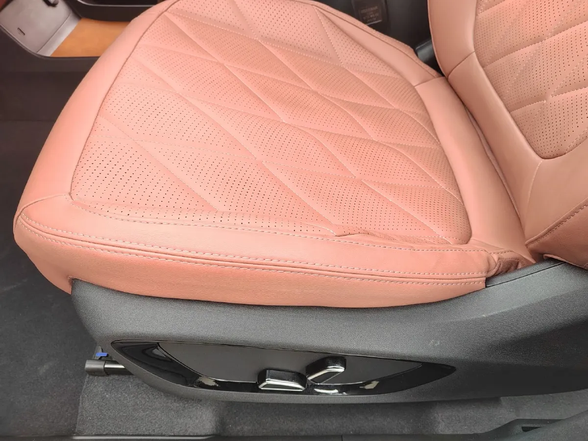 2025 ChangAn CS75 Plus 1.5T 192HP L4 8AT,autocango,china used car exporter,china ev exporter,chinese used car exporter,chinese used ev exporter