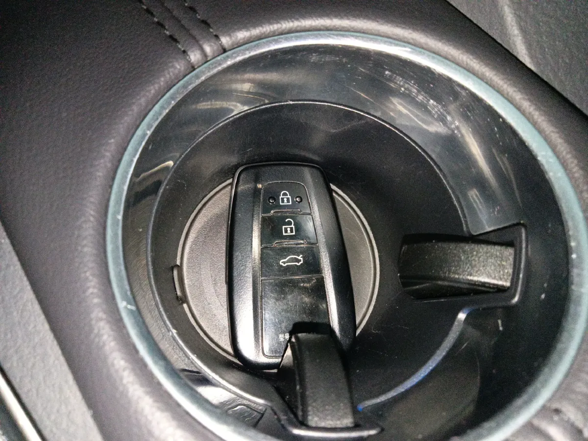 2019 Toyota Avalon 2.5L 178HP L4 E-CVT Hybrid,autocango,china used car exporter,china ev exporter,chinese used car exporter,chinese used ev exporter