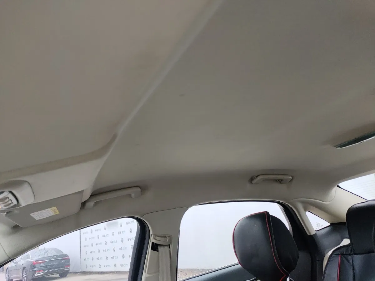 2015 Ford Escort 1.5L 113HP L4 5MT,autocango,china used car exporter,china ev exporter,chinese used car exporter,chinese used ev exporter