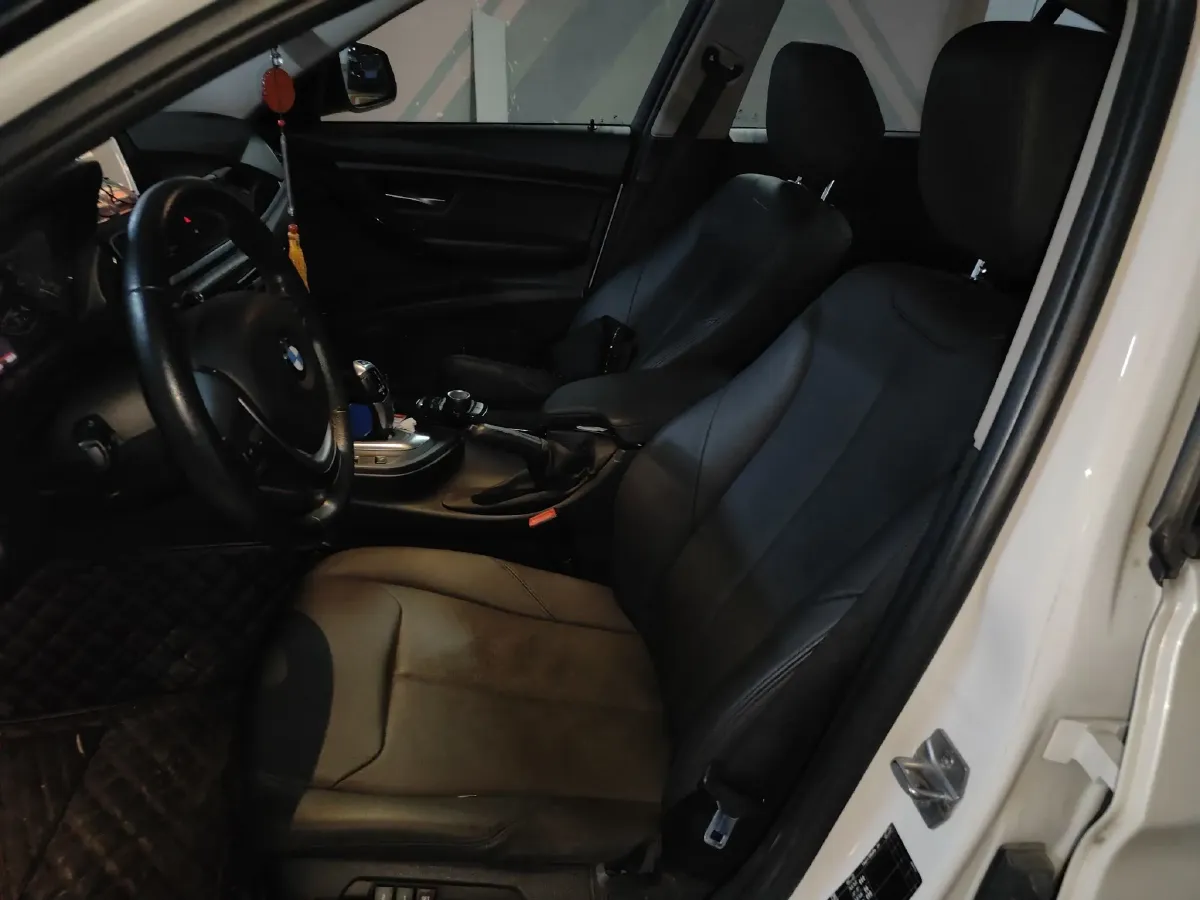 2017 BMW 3 Series 1.5T 136HP L3 8AT,autocango,china used car exporter,china ev exporter,chinese used car exporter,chinese used ev exporter